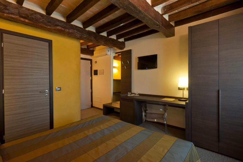 Locanda Sant'Ambrogio Rivalta  ห้อง รูปภาพ